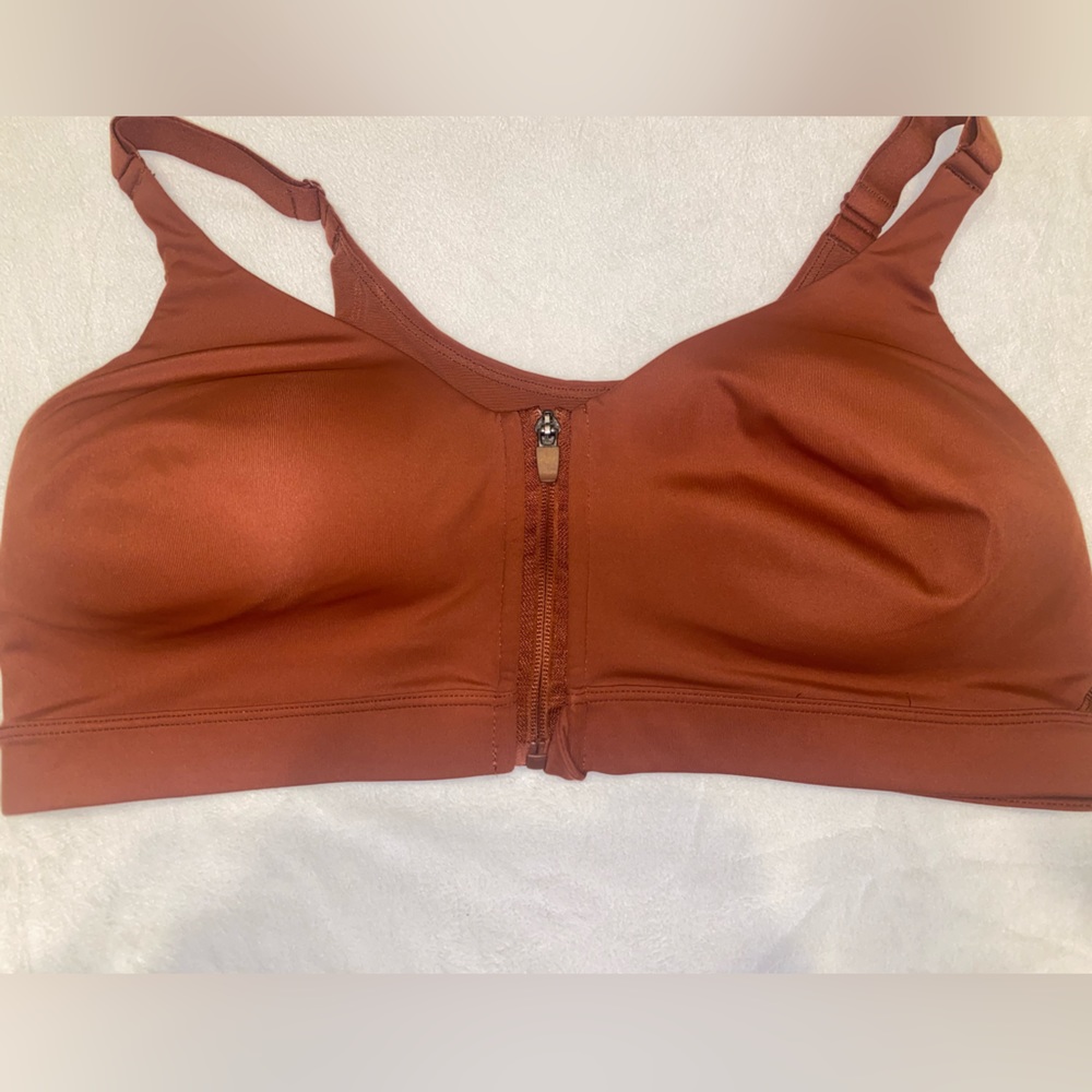 Old Navy High-Support PowerSoft Zip-Front Sports Bra for Women Size 38C
